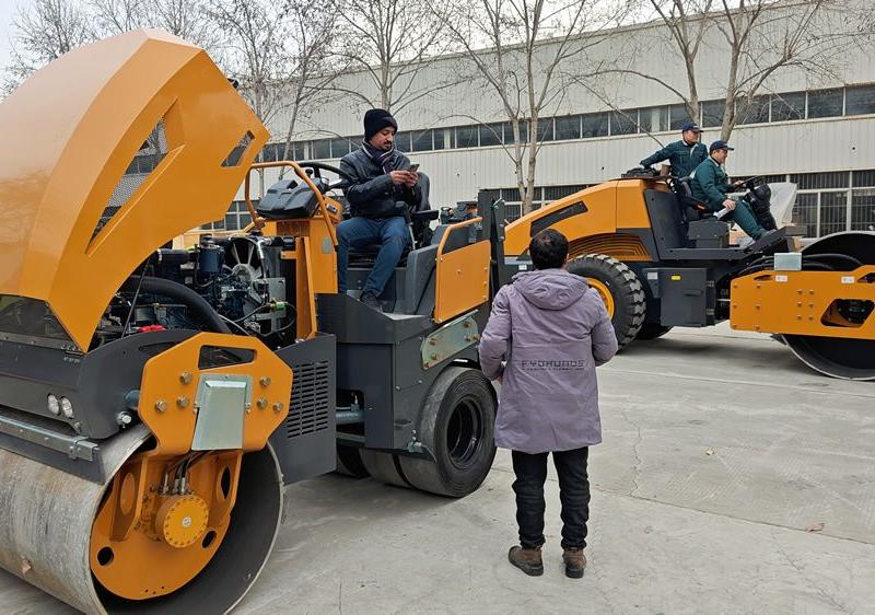 國外客戶來我廠參觀考察，并達成合作意向